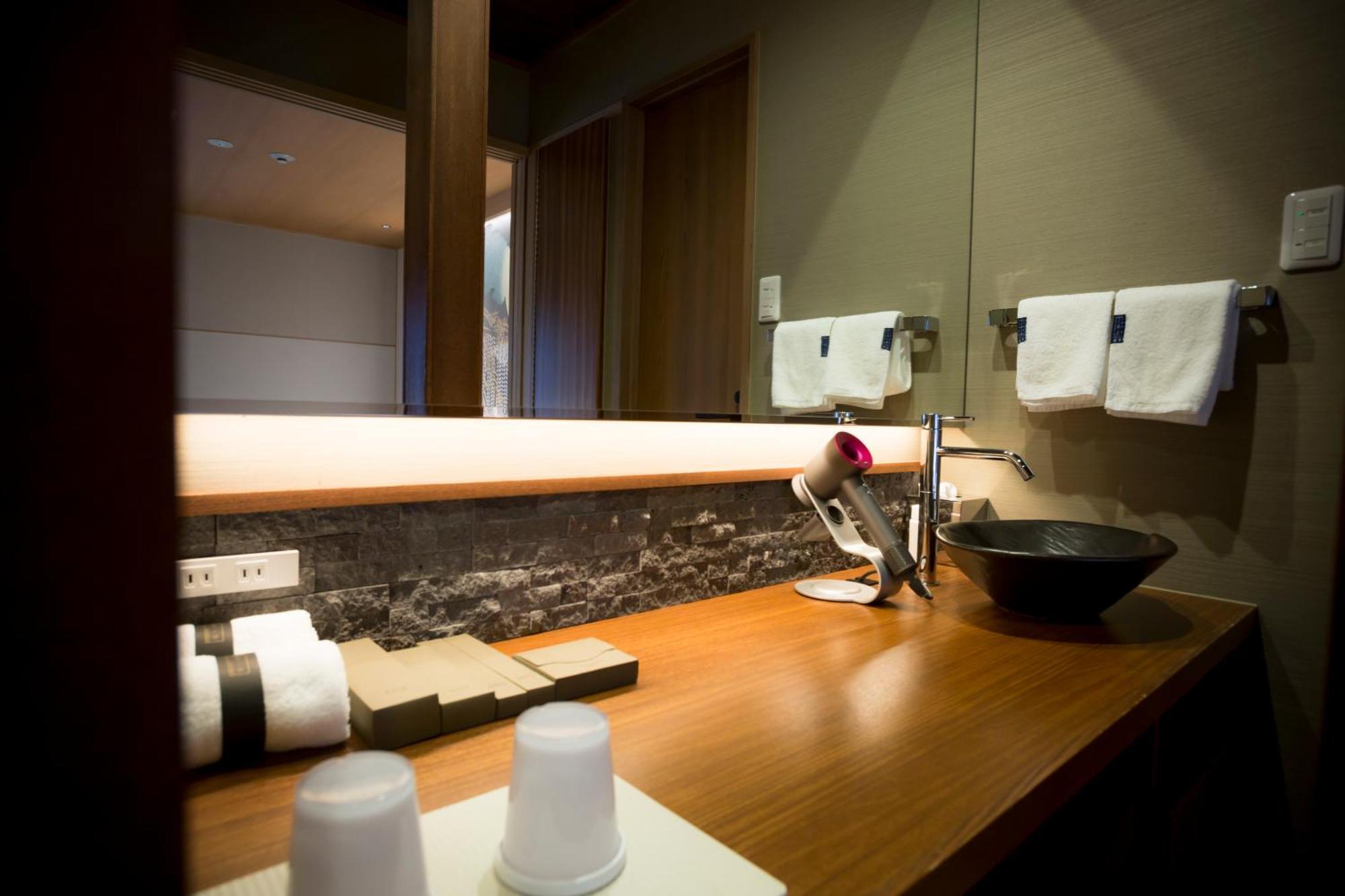 Kinosaki Onsen Tokitotoki Hotell Toyooka  Rum bild